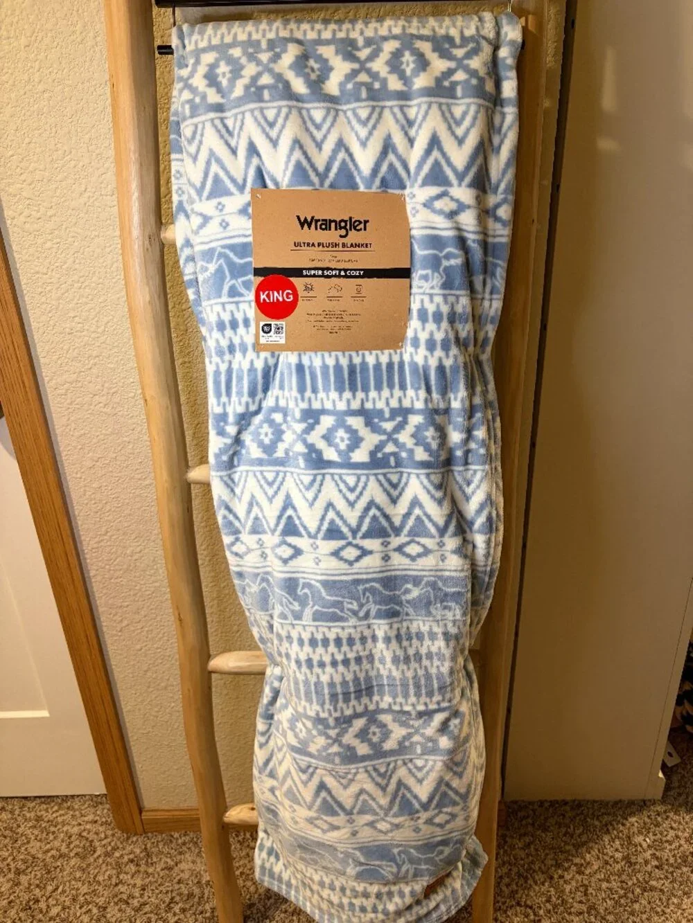 Wrangler King Ultra Plush Western Aztec Horse Blanket Blue 108x90 NWT